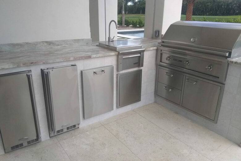 Outdoor Kitchens in Lake Worth, Boca Raton, Delray Beach, Boynton Beach