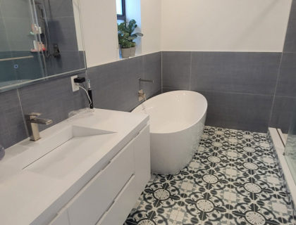 Spanish-Tile-Bath-Simona-5